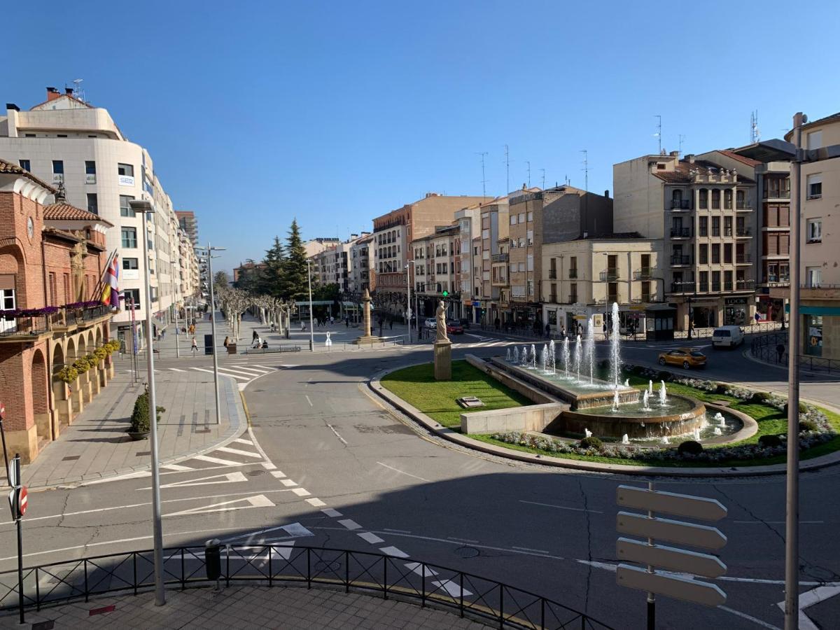 Отель Calahorra Centro Экстерьер фото