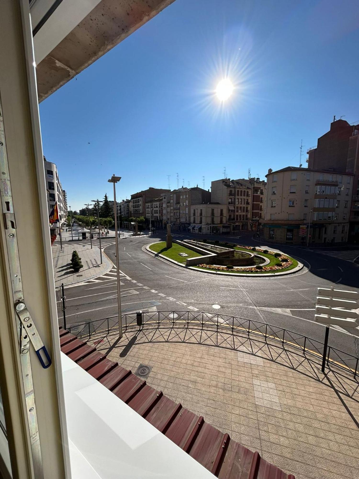 Отель Calahorra Centro Экстерьер фото